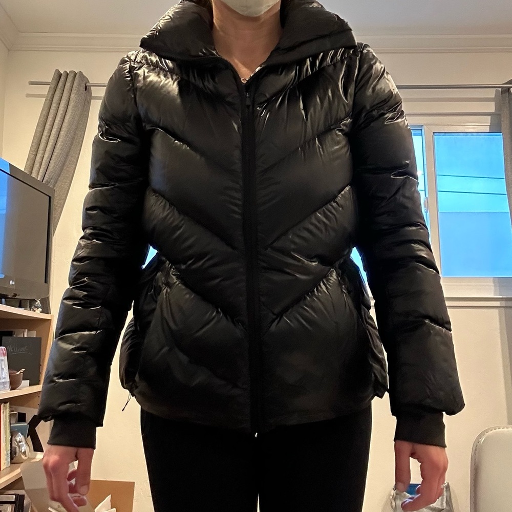 Athleta shiny black quilted chevron down jacket with adjustable cinch waist